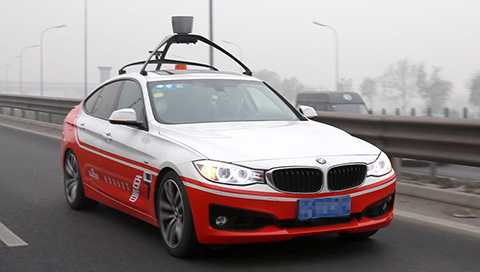 IT集体涌入电动车：打破壁垒后的颠覆与融合